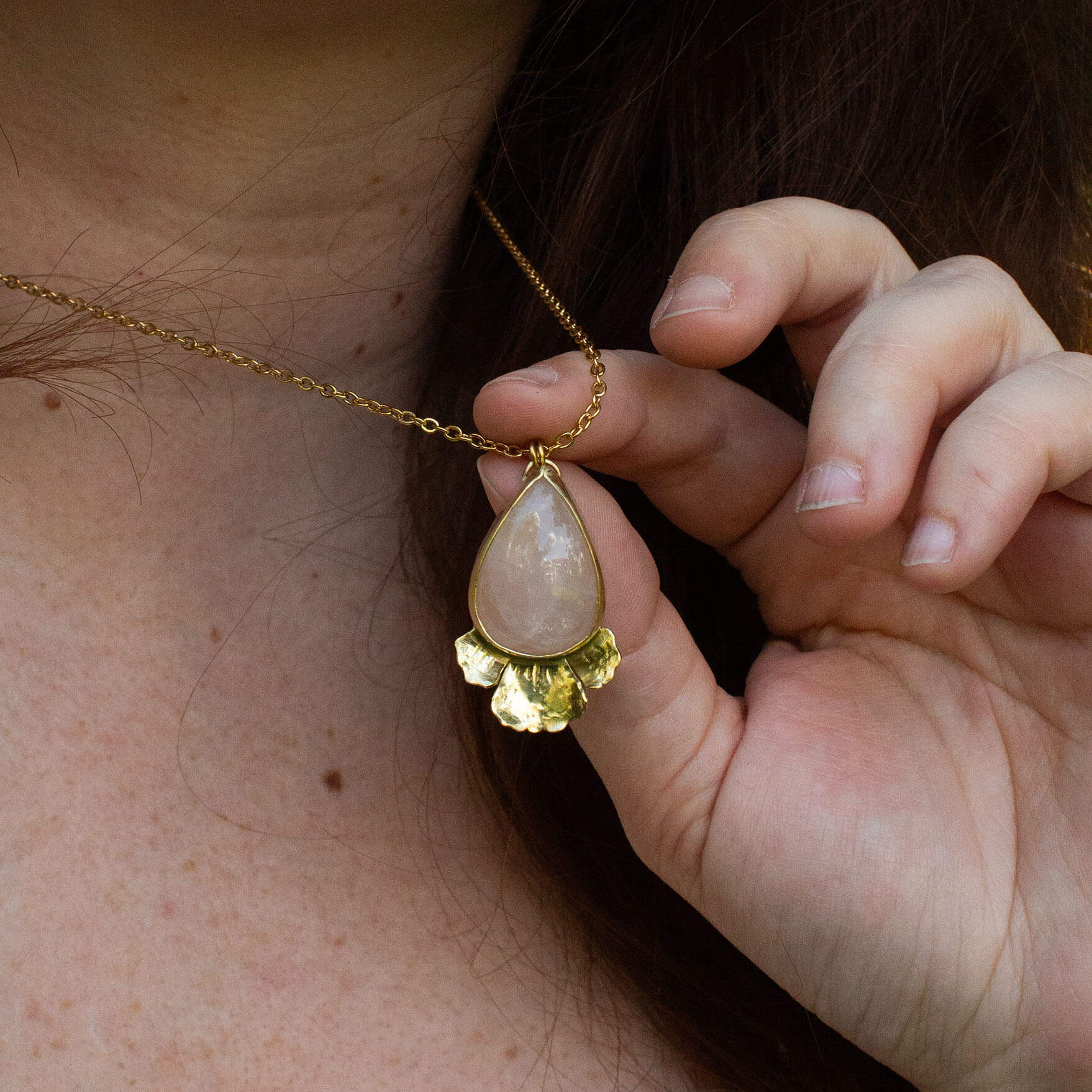 Collier Pendentif Quartz Rose Cerise Grand Modèle - Argent Sterling & Feuille - 66-70 Cm